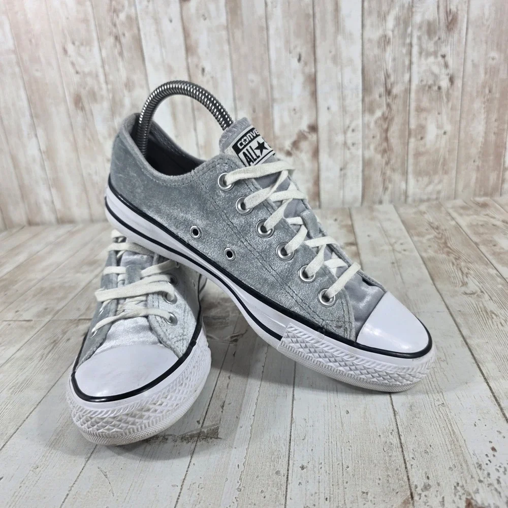 Converse Chuck Taylor All Star Silver Velvet Low Top Sneakers 557990F Womens 7‎ - Picture 6 of 8